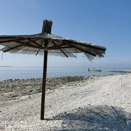Apartman Sunrise Garden And Sea View
